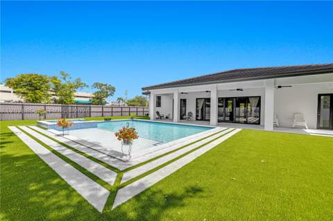 152 NW 165th St, Miami FL - photo 22 of 30