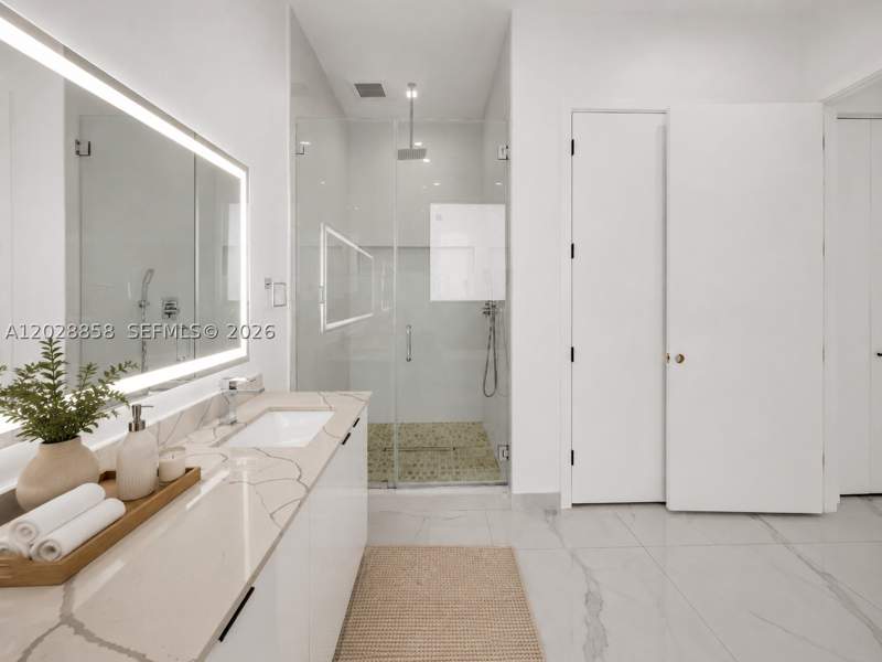 4 bedroom SingleFamilyResidence at 152 NW 165th St, Bisc Gardens Sec C, Miami — photo 5