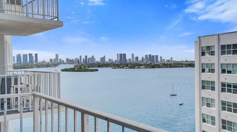 1 bedroom Condominium at 1228 West Ave 1404, Bayview Terr Condo, Miami Beach — photo 1