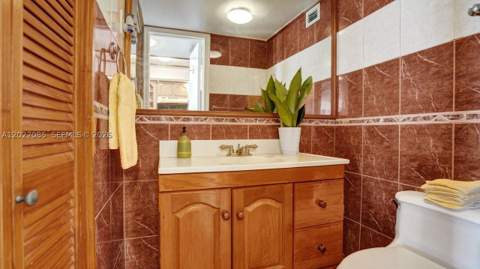 1228 West Ave 1404, Miami Beach FL - photo 13 of 43