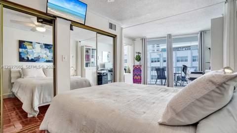 1228 West Ave 1404, Miami Beach FL - photo 16 of 43