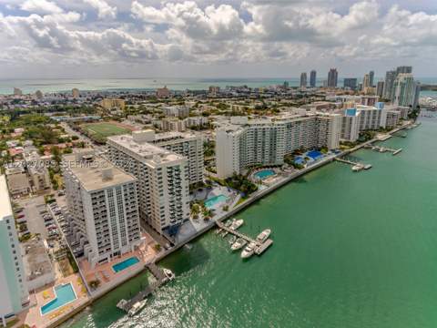 1228 West Ave 1404, Miami Beach FL - photo 22 of 43