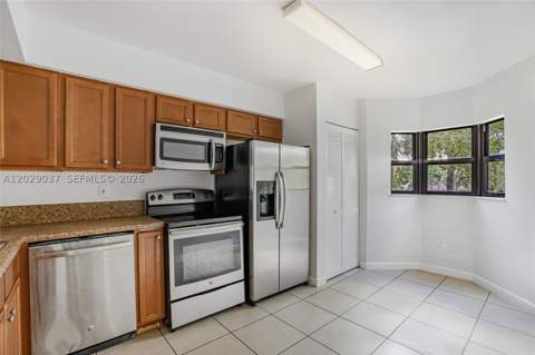 22551 SW 88th Pl 203-1, Cutler Bay FL - photo 9 of 27