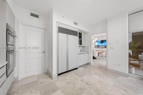 785 Crandon Blvd 205/305, Key Biscayne FL - photo 11 of 37