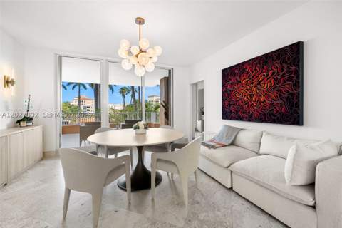 785 Crandon Blvd 205/305, Key Biscayne FL - photo 8 of 37