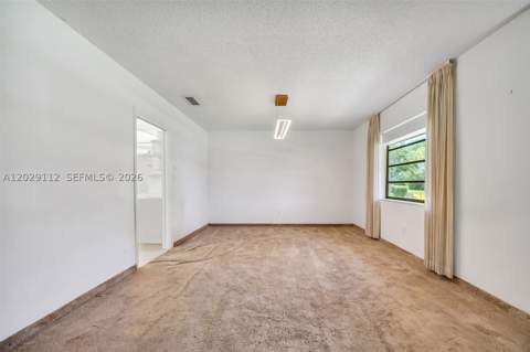 6760 SW 62nd Ter, South Miami FL - photo 7 of 38