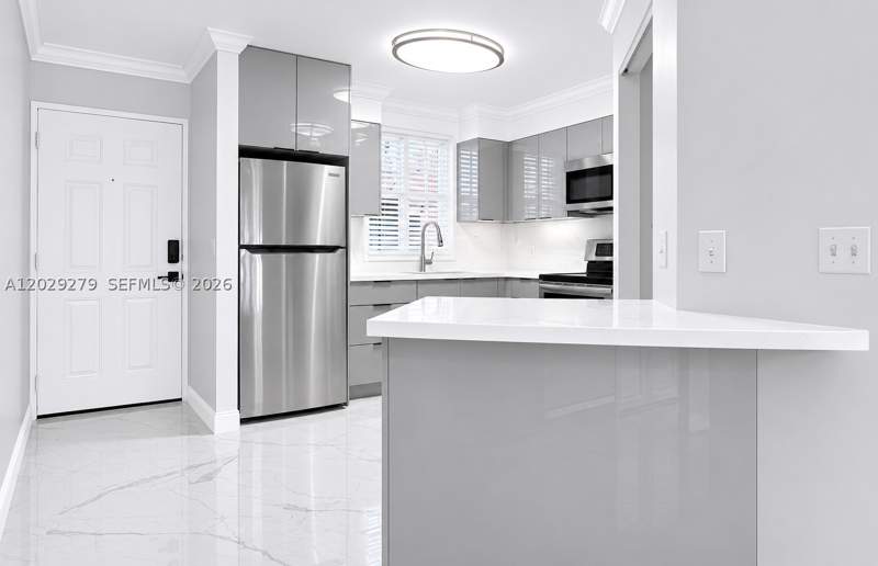 2 bedroom Condominium at 6135 NW 186th St 202, Mirassou Condo, Hialeah — photo 2