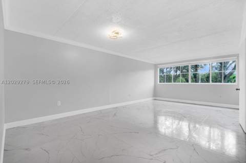 6135 NW 186th St 202, Hialeah FL - photo 8 of 27