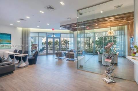 17111 Biscayne Blvd 208, North Miami Beach FL - photo 10 of 16