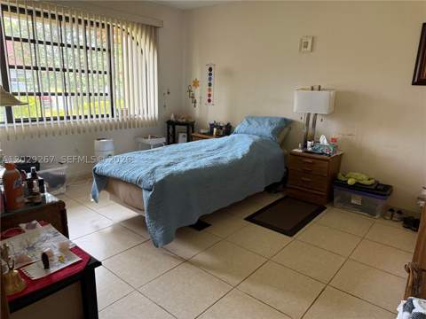 11812 SW 103rd Ln, Miami FL - photo 15 of 32