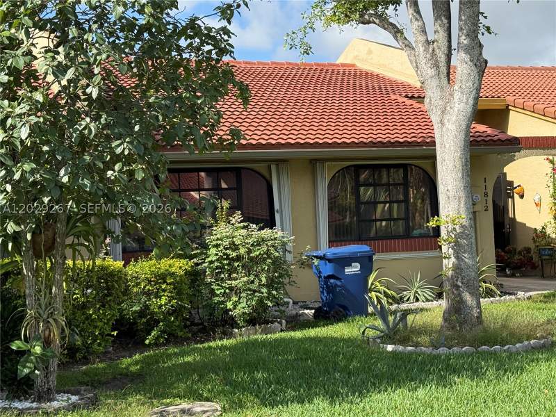 2 bedroom Townhouse at 11812 SW 103rd Ln, Springfever, Miami — photo 5
