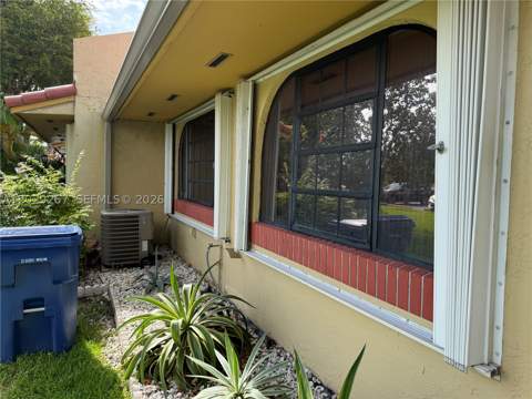 11812 SW 103rd Ln, Miami FL - photo 6 of 32