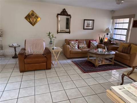11812 SW 103rd Ln, Miami FL - photo 7 of 32