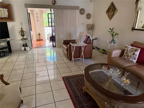 11812 SW 103rd Ln, Miami FL - photo 8 of 32