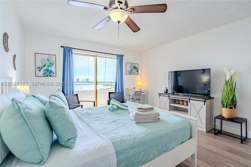 0 bedroom Condominium at 7904 West Dr 810, Bayshore Yacht & Tennis, North Bay Village — photo 5