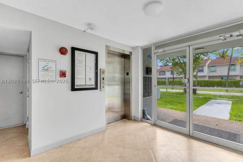16518 NE 26th Ave 202, North Miami Beach FL - photo 10 of 37