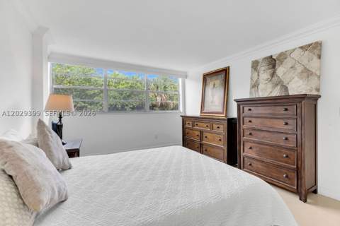 16518 NE 26th Ave 202, North Miami Beach FL - photo 15 of 37