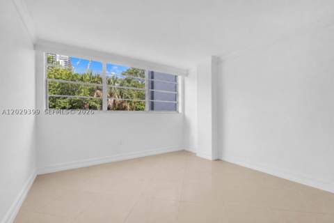 16518 NE 26th Ave 202, North Miami Beach FL - photo 19 of 37
