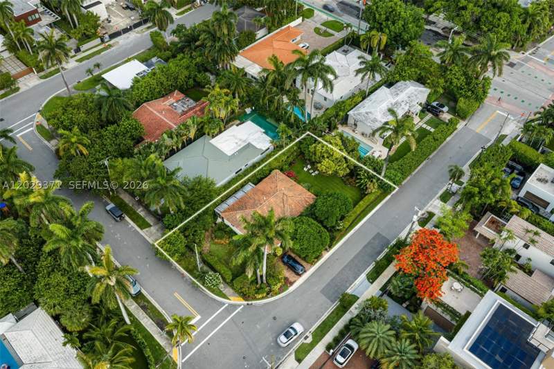 3 bedroom SingleFamilyResidence at 455 W Dilido Dr, Di Lido Island, Miami Beach — photo 4