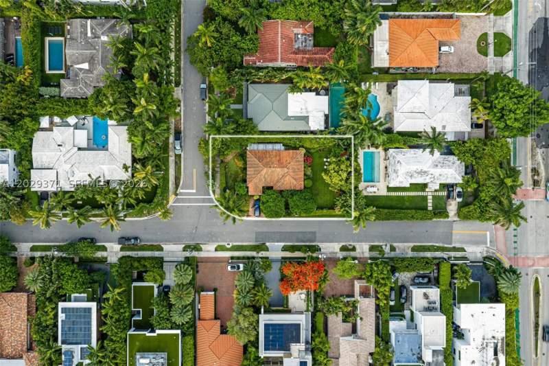 3 bedroom SingleFamilyResidence at 455 W Dilido Dr, Di Lido Island, Miami Beach — photo 5