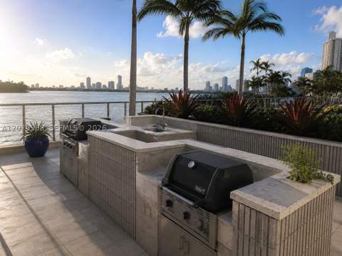 800 West Ave 715, Miami Beach FL - photo 8 of 10