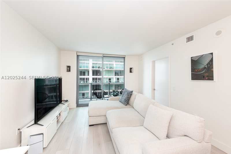 1 bedroom Condominium at 31 SE 6th St 2506, Mybrickell Condo, Miami — photo 1
