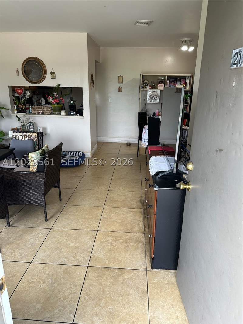 2 bedroom Condominium at 15360 SW 72 St 21, Rozland Condo, Miami — photo 3