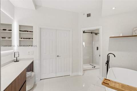 3500 Mystic Pointe Dr 104, Aventura FL - photo 21 of 29