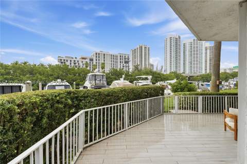 3500 Mystic Pointe Dr 104, Aventura FL - photo 24 of 29