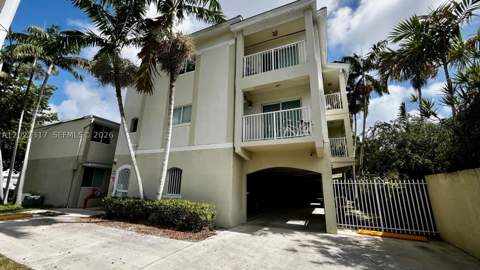 1025 SW 7th Ave 5, Miami FL - photo 6 of 9