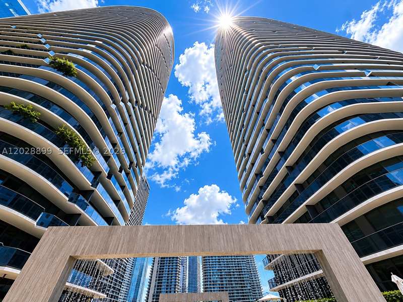 2 bedroom Condominium at 45 SW 9th St 1506, Brickell Heights East Con, Miami — photo 1