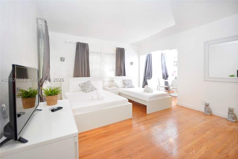 0 bedroom Condominium at 1021 Euclid Ave 1, El Vicentin Condo, Miami Beach — photo 2