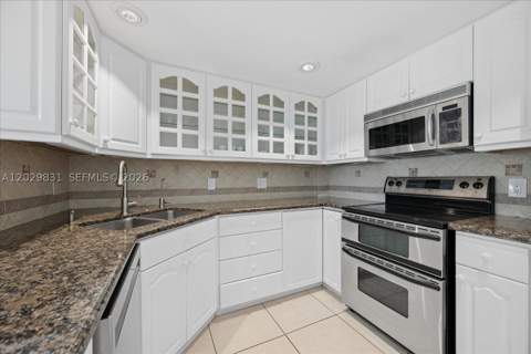 199 Ocean Lane Dr 911, Key Biscayne FL - photo 9 of 25
