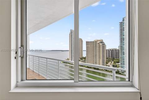 325 S Biscayne Blvd 2219, Miami FL - photo 13 of 29