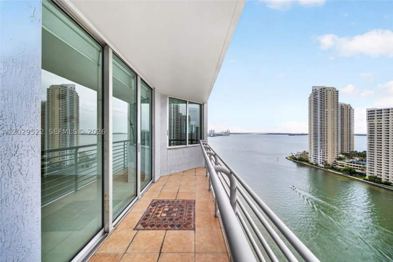 2 bedroom Condominium at 325 S Biscayne Blvd 2219, One Miami West Condo, Miami — photo 3