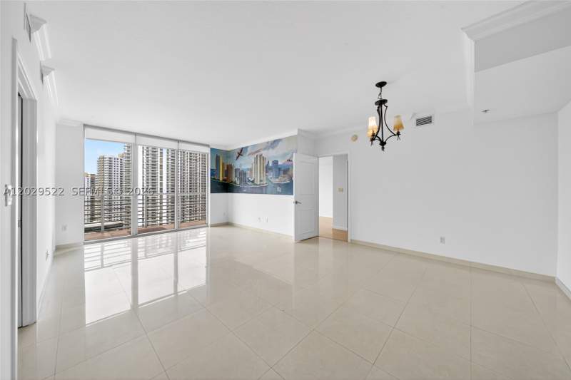 2 bedroom Condominium at 325 S Biscayne Blvd 2219, One Miami West Condo, Miami — photo 4