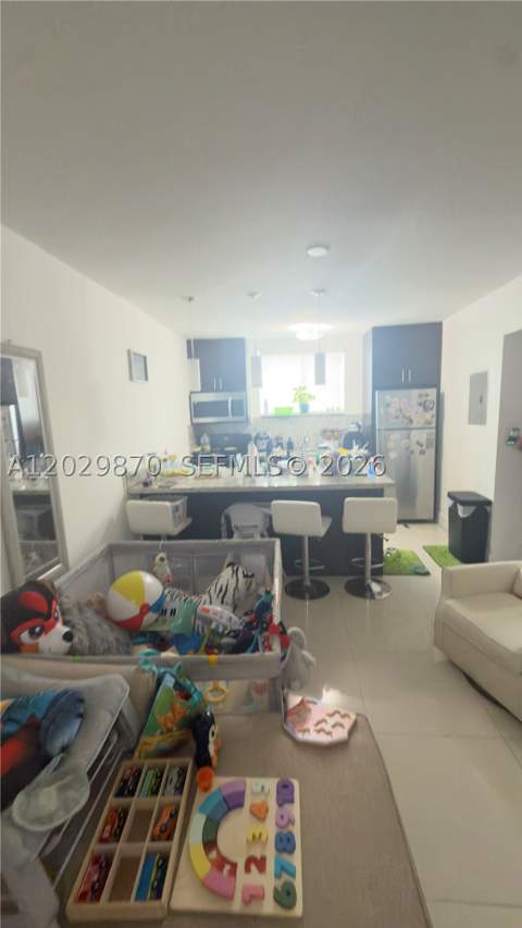1025 SW 7th Ave 6, Miami FL - photo 6 of 9