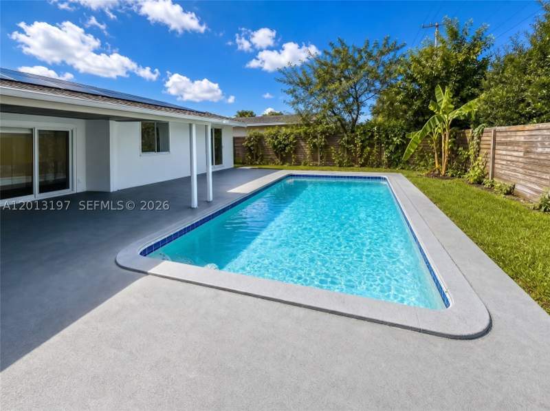 4 bedroom SingleFamilyResidence at 21335 NE 19th Ct, First Addn To Highland GA, Miami — photo 2