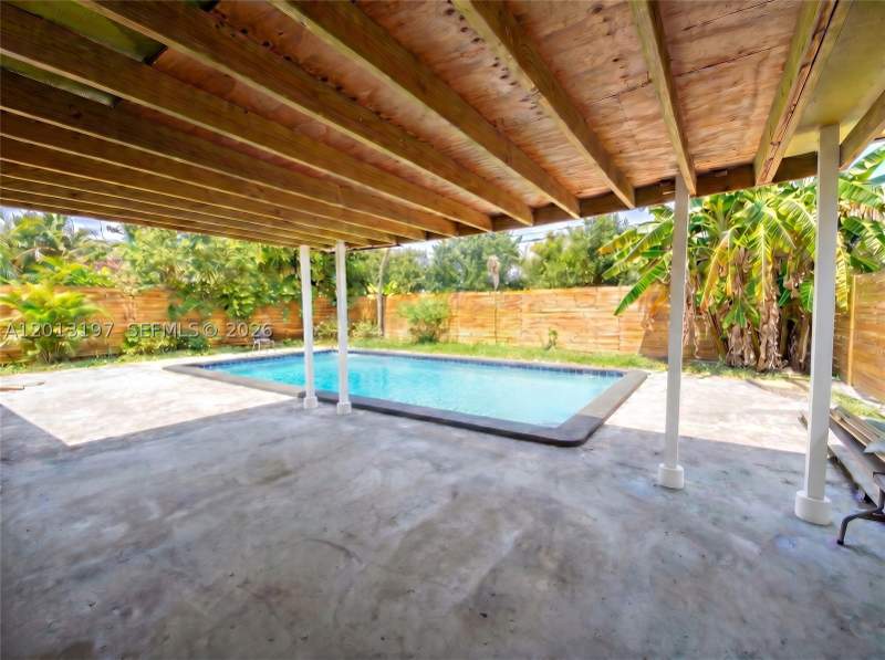 4 bedroom SingleFamilyResidence at 21335 NE 19th Ct, First Addn To Highland GA, Miami — photo 4