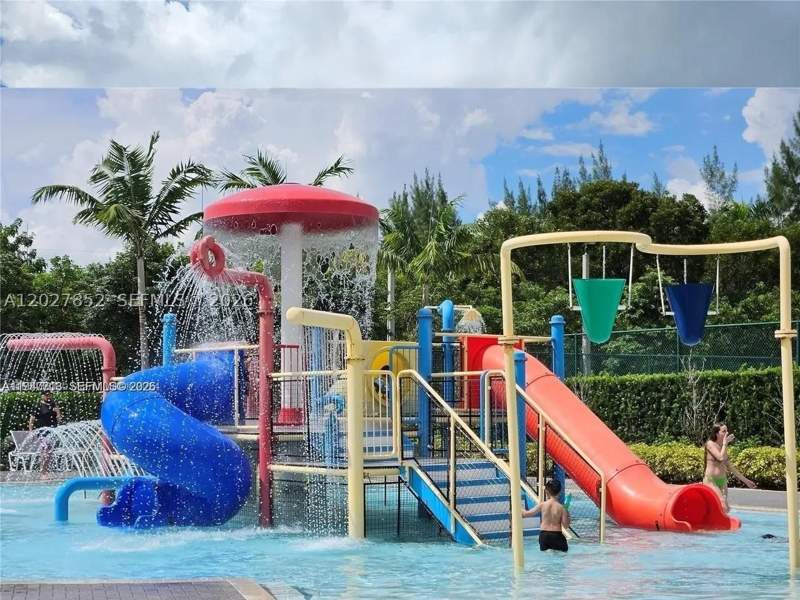 2 bedroom Condominium at 8005 NW 104th Ave 3, Apex At Park Central Condo, Doral — photo 2
