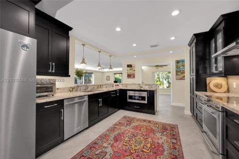 6970 SW 124th St, Pinecrest FL - photo 9 of 22