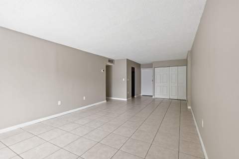 9360 Fontainebleau Boulevard Apt 310, Miami FL - photo 15 of 29