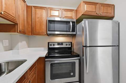 9360 Fontainebleau Boulevard Apt 310, Miami FL - photo 17 of 29