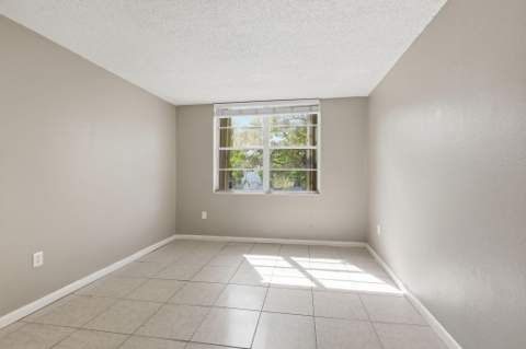 9360 Fontainebleau Boulevard Apt 310, Miami FL - photo 7 of 29