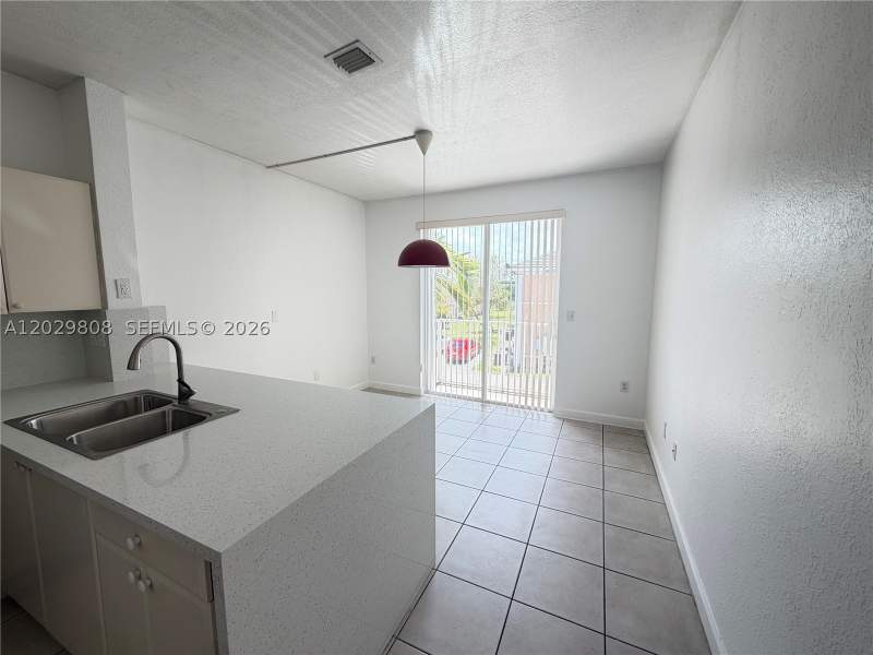 2 bedroom Condominium at 7080 NW 177th St 209-13, Shoma Homes At Country Cl, Hialeah — photo 2