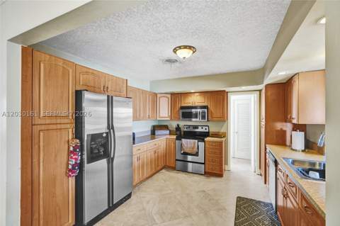 1825 NE 187th St, Miami FL - photo 10 of 24