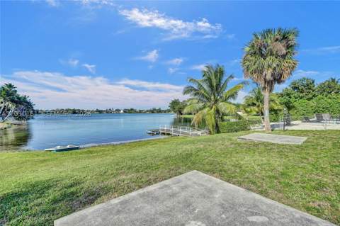 1825 NE 187th St, Miami FL - photo 21 of 24