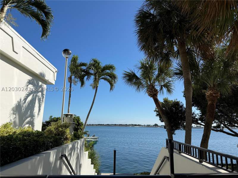 1 bedroom Condominium at 1925 Brickell Ave 1403, BRICKELL PLACE PHASE II C, Miami — photo 3