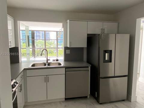 1925 Brickell Ave D610, Miami FL - photo 8 of 37