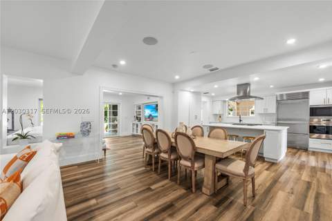 5236 Pine Tree Dr, Miami Beach FL - photo 12 of 52
